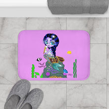 將圖片載入圖庫檢視器 Bright Eyes Mermaid Bath Mat
