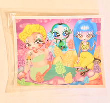 將圖片載入圖庫檢視器 Calo, Briana and Holly 5&quot; x 7&quot; Sticker
